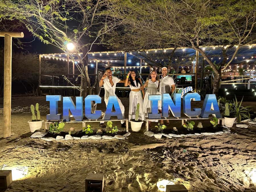 SANTAMARTA: White Night Tour in Katamaran with open bar - The first two hours are the party cruise