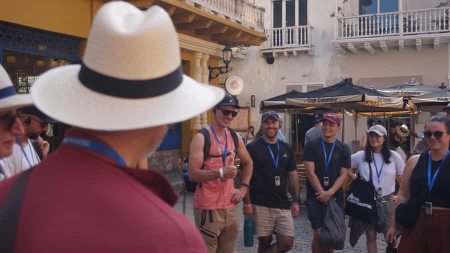 Shared Cartagena Old City Tour with Wireless Audio System - Bolívar Square, the cathedral, and public power