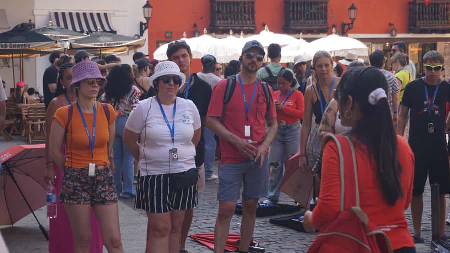 Shared Cartagena Old City Tour with Wireless Audio System - Weekend Getsemaní add-on
