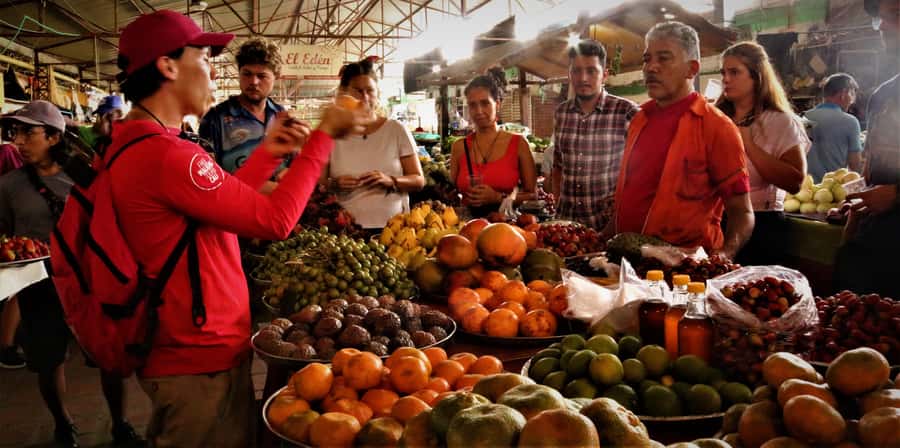 Shared Tour Cali's Local Food at Alameda Market - The first tastes: champús, cucas, and homemade tradition