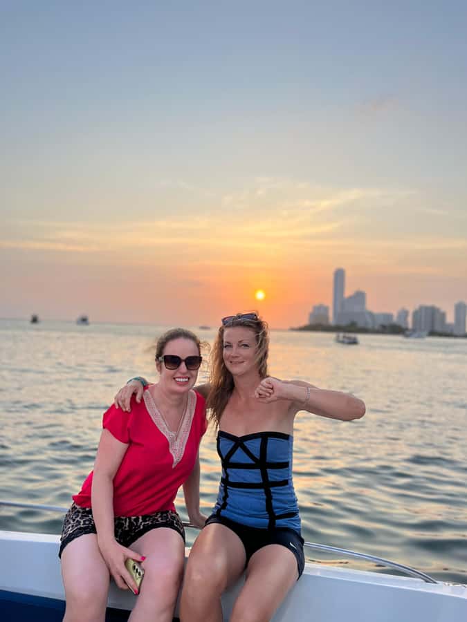 Sunset Party open bar on the bay while sharing with locals - What the open bar includes