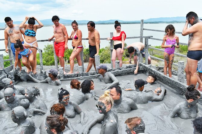 Totumo volcano tour + snack - The slippery route down to the lagoon
