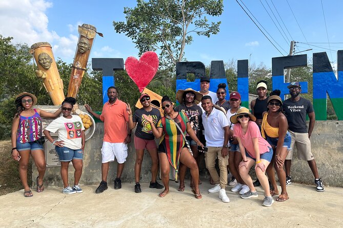 Tour a san Basilio de Palenque desde cartagena - Palenque sweets and the traditional ñeque drink