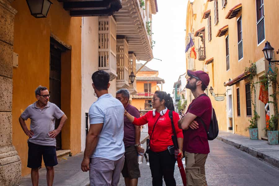 Tour Compartido de Gabriel García Marquez en Cartagena - Of Love and Other Demons and the role of faith