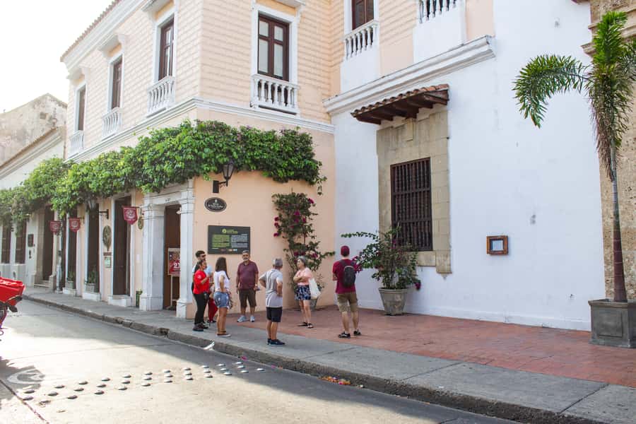 Tour Compartido de Gabriel García Marquez en Cartagena - The $12 price and what you get