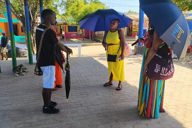 Tour cultural to san Basilio de Palenque from cartagena - Kid Pambelé and a local sporting story