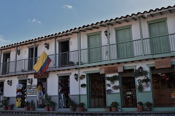 Tour Guatapé - A possible reservoir boat ride