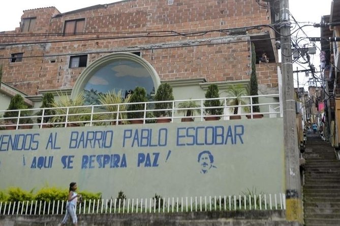 Tour Of Pablo Escobar - What a private vehicle adds in four hours