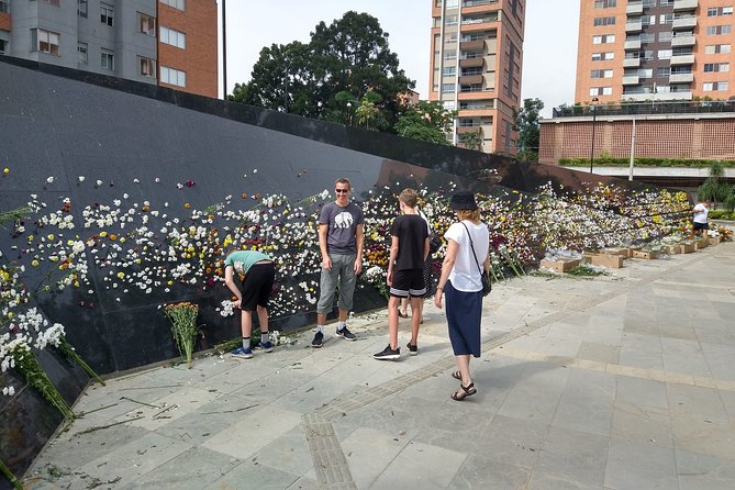 Tour Of Pablo Escobar - The $165 price: strong value for four, less so for one