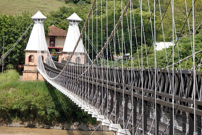 Tour Santa Fe de Antioquia - Walking the old streets and visiting Juan del Corral