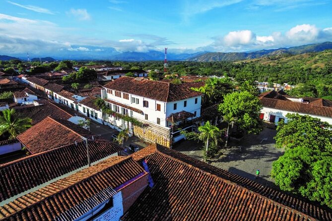 Tour Santa Fe de Antioquia - Catedral Basílica Metropolitana and the town churches