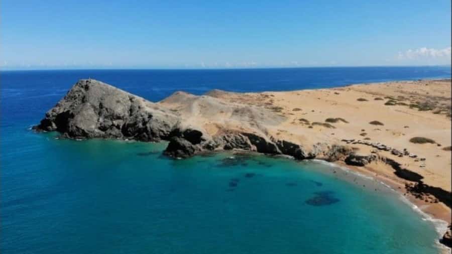 Tour to Punta Gallinas with Cabo de la Vela 3 Days - Day 2: Bahía Honda, Taroa Dunes, and Punta Aguja