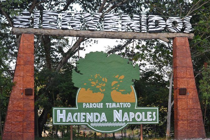 Tour to the Hacienda Nápoles Theme Park - Acuasaurus Water Park and the ride areas