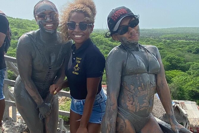 Tour to the Mud Volcano in Cartagena with Lunch - What happens at El Totumo