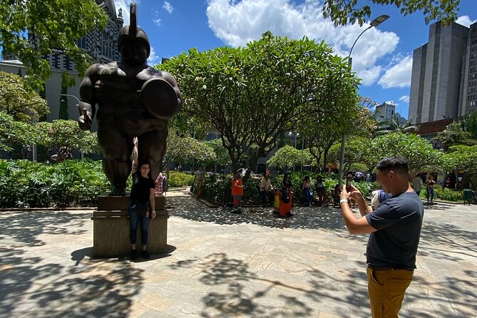 Walking tour downtown Medellín - Palacio Nacional and the old center