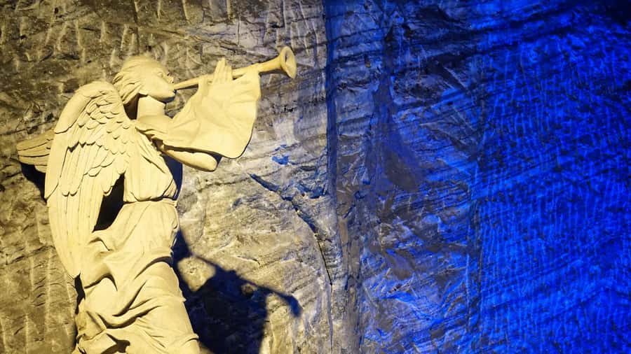 Zipaquirá: Private Salt Cathedral Mine and Walking Tour - Walking through Zipaquirá’s colonial center