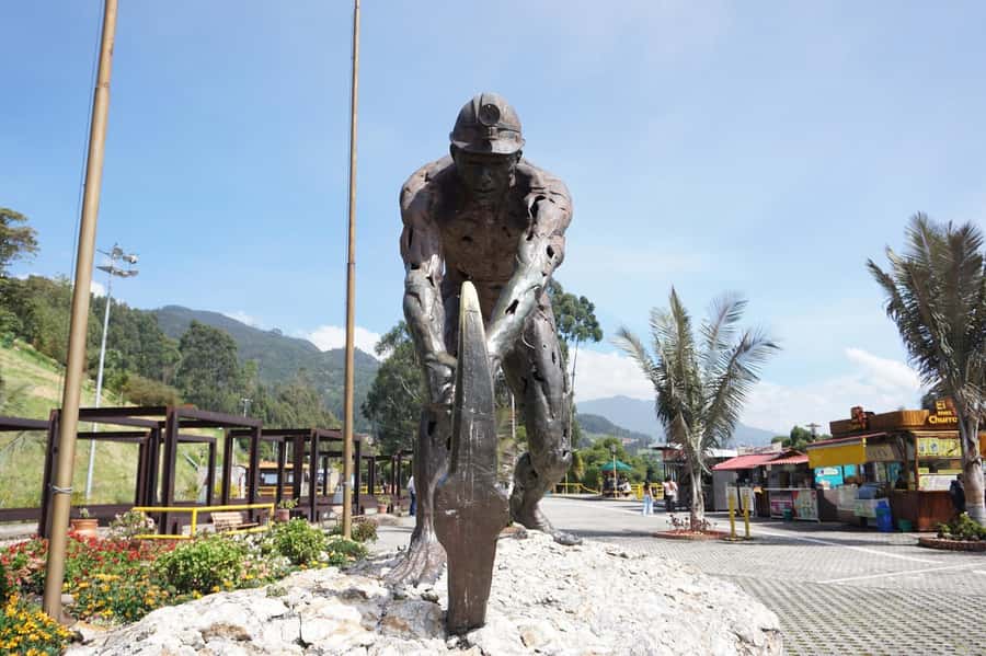 Zipaquirá: Private Salt Cathedral Mine and Walking Tour - Should you book the Zipaquirá Salt Cathedral tour?