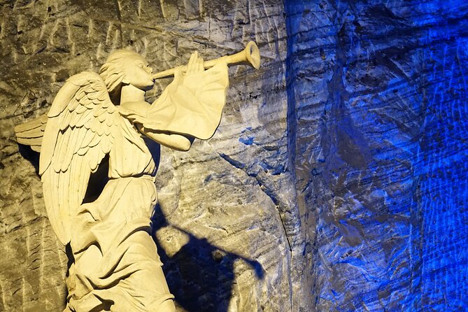 Zipaquirá Salt Cathedral Private Tour + Walking Tour - Audio guide or personal guide?