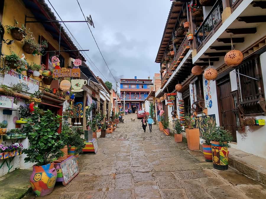 Zipaquirá Salt Cathedral & Villa de Leyva Tour 1 Day - Who will enjoy this tour most